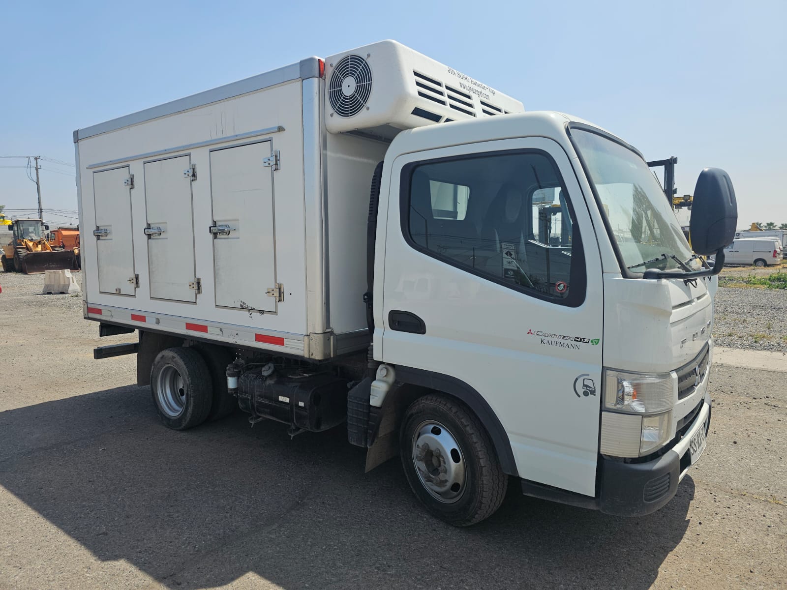 MITSUBISHI MOTORS CANTER 413 2025