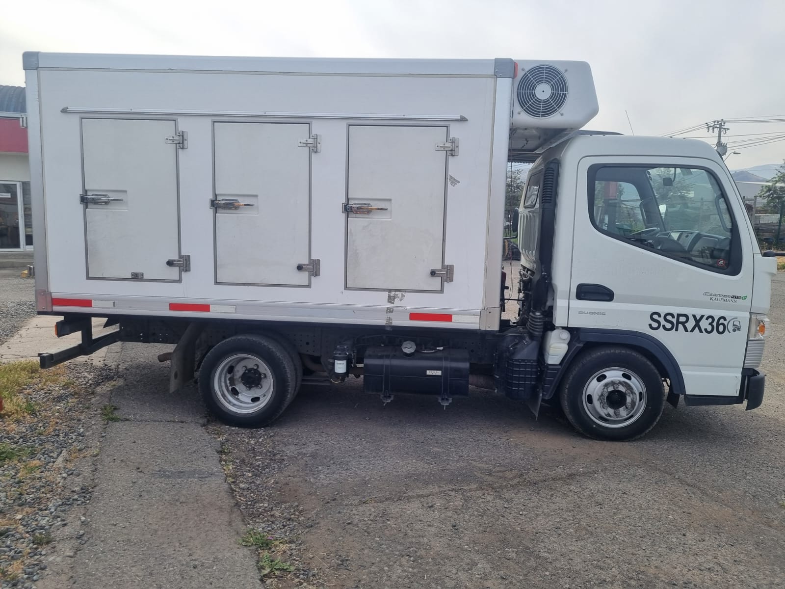 MITSUBISHI FUSO CANTER 413 2023