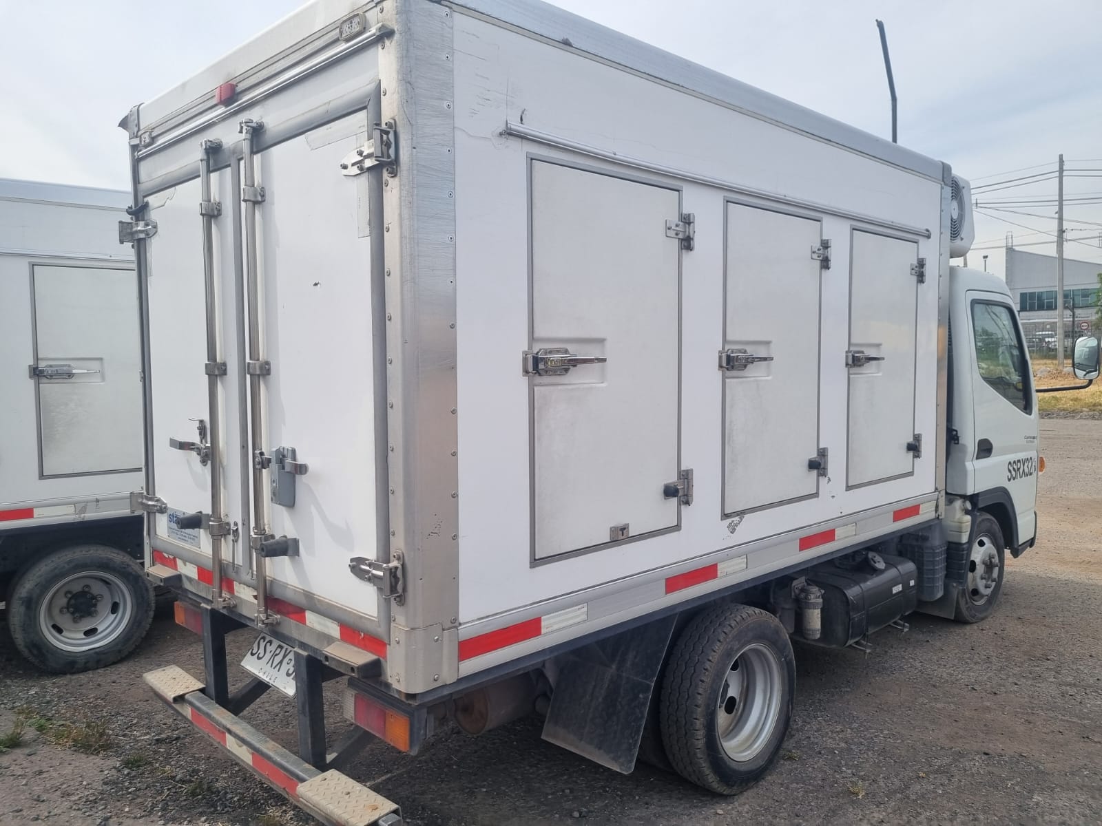 MITSUBISHI FUSO CANTER 413 2023