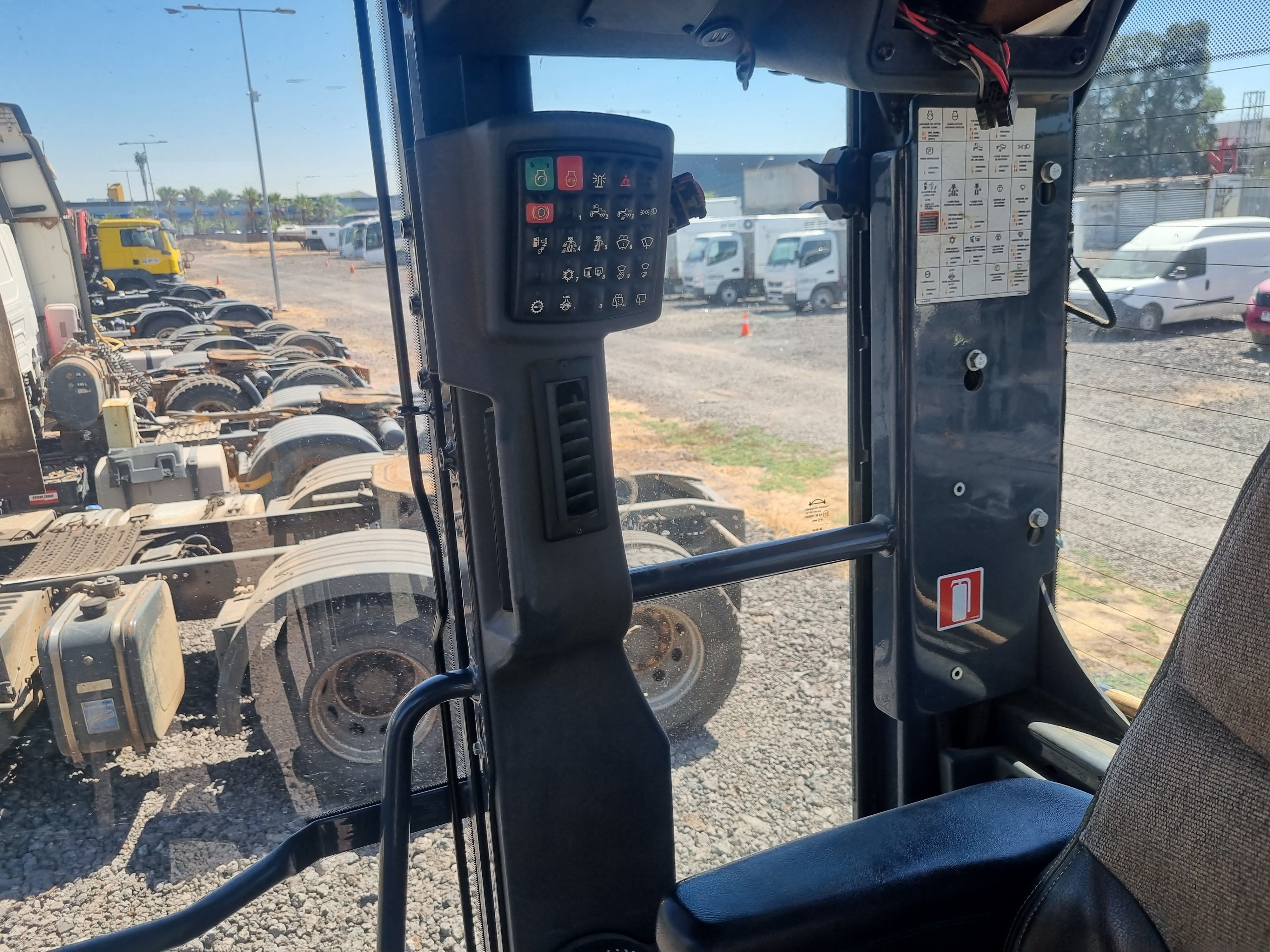 JOHN DEERE 670 G 6X4 2020