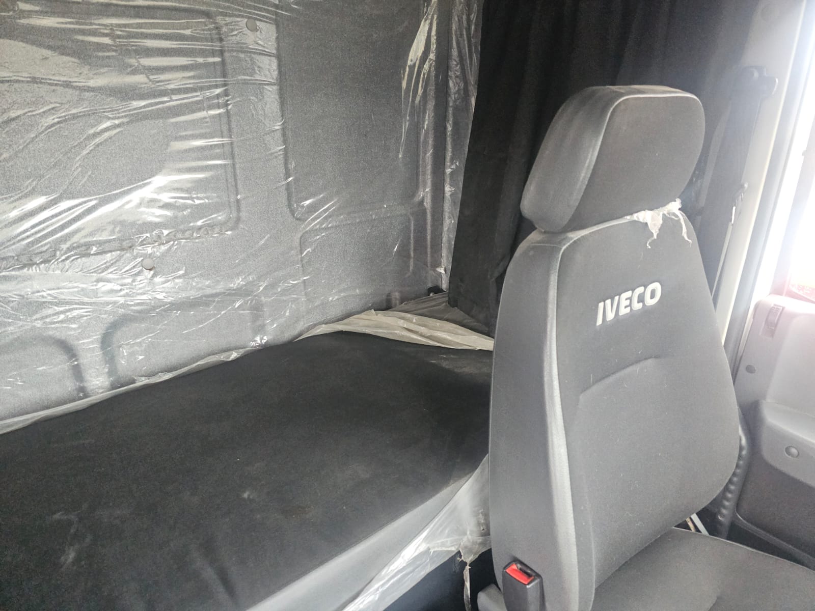 IVECO TECTOR 11.190 2025