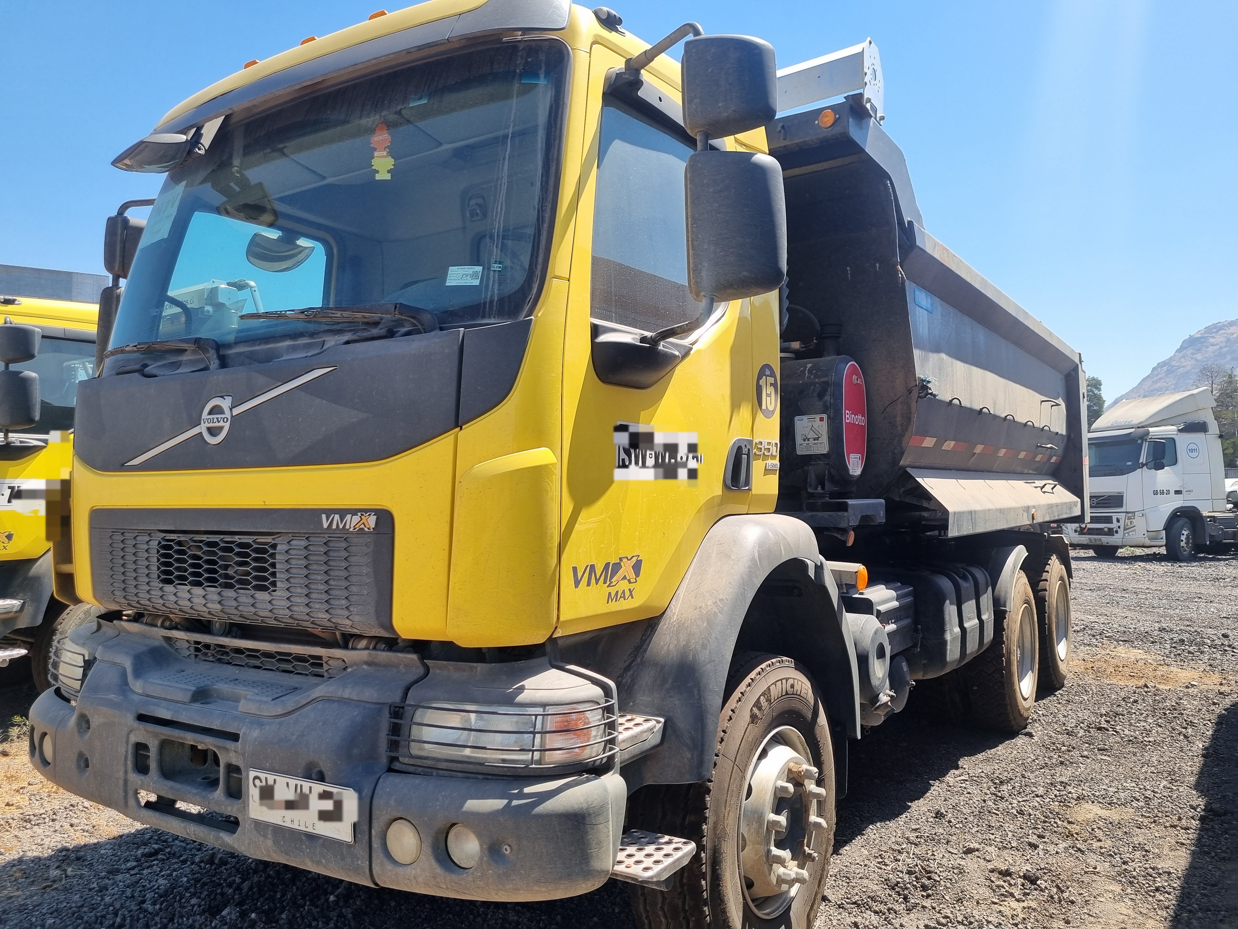 VOLVO VM 350 2023