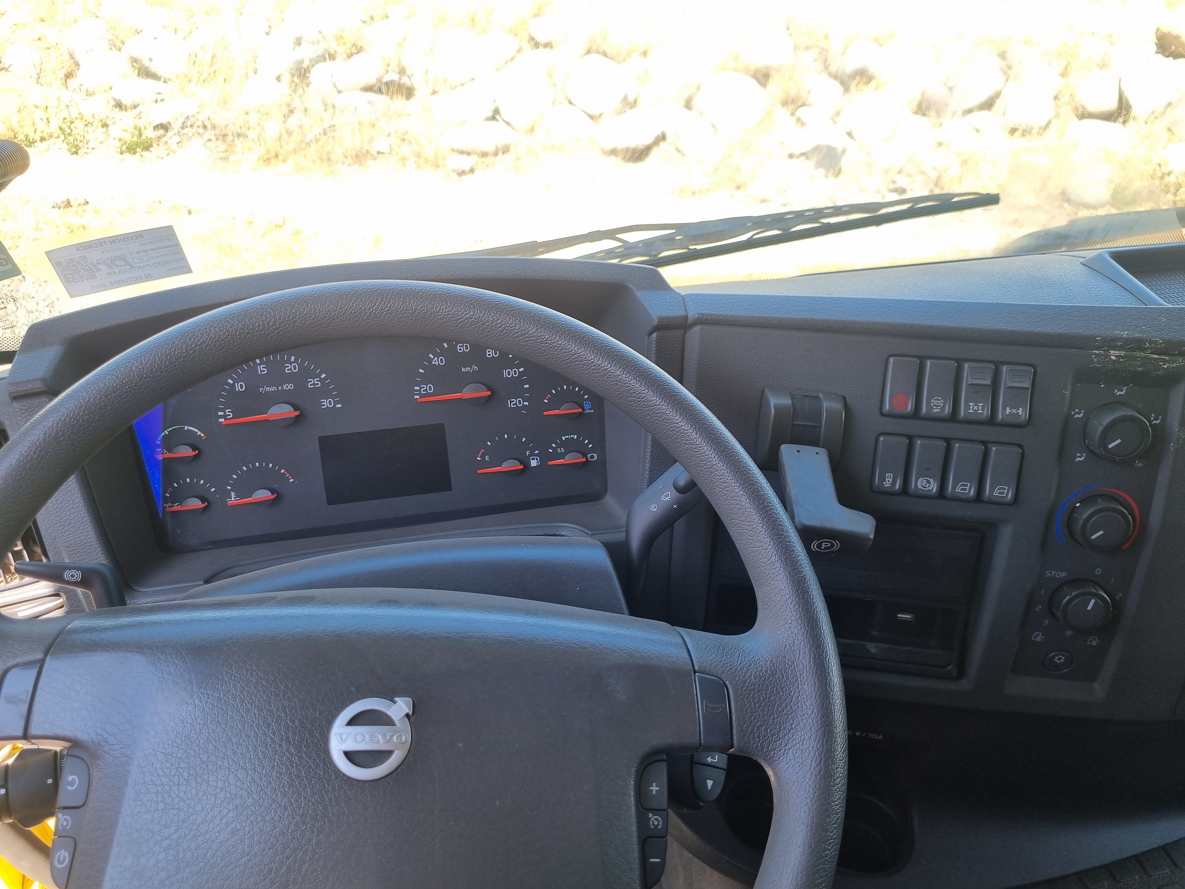 VOLVO VM 350 2023