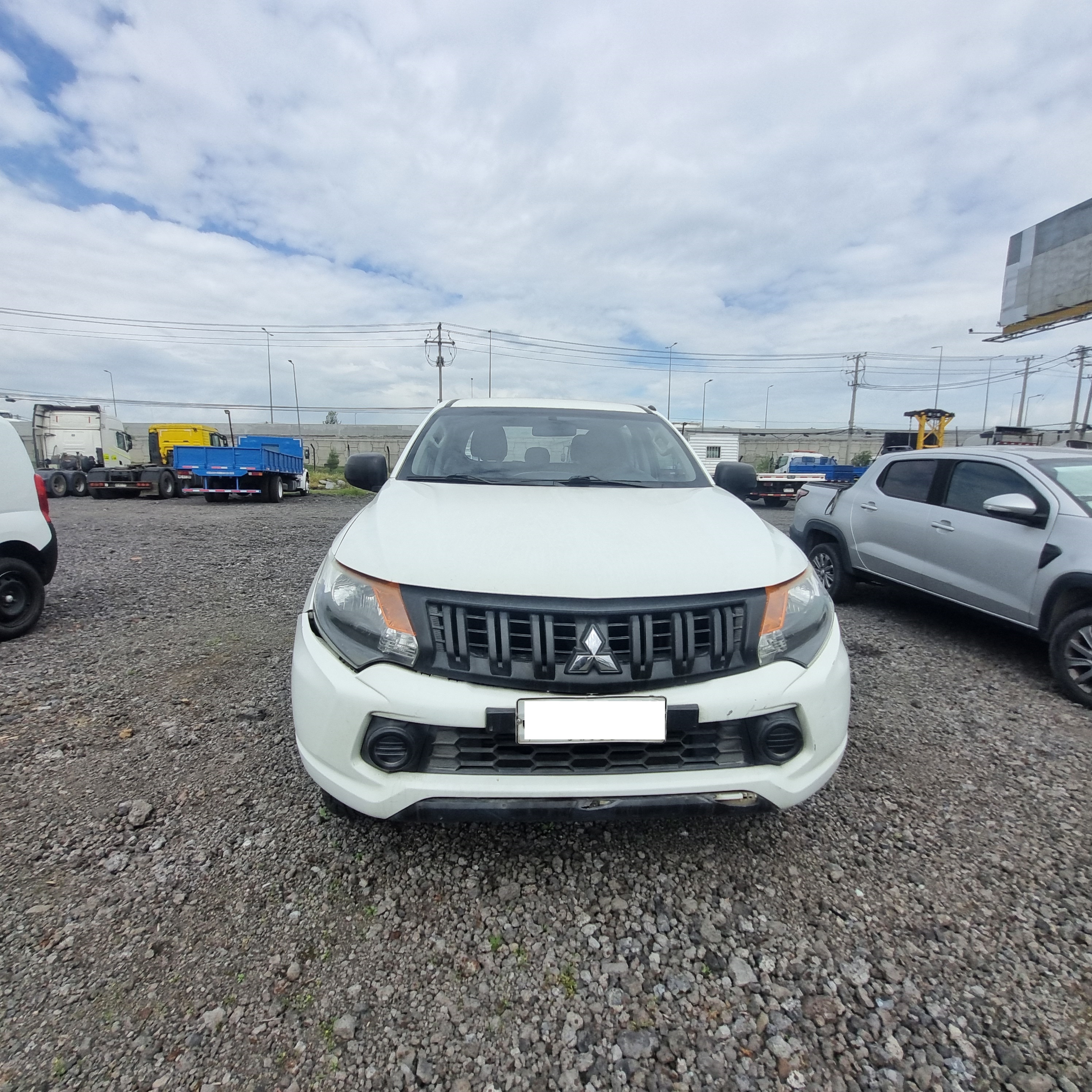 MITSUBISHI MOTORS L200 WORK CR 4X2 2017