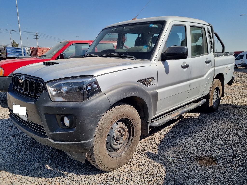 MAHINDRA PIK UP DC LHD 2WD EV  4X2 2021