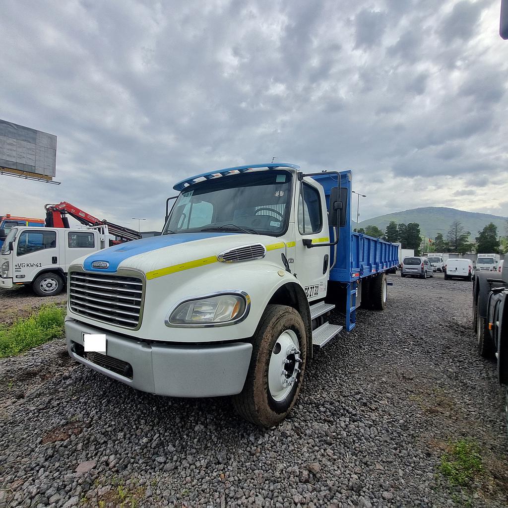 FREIGHTLINER M2 106 2014